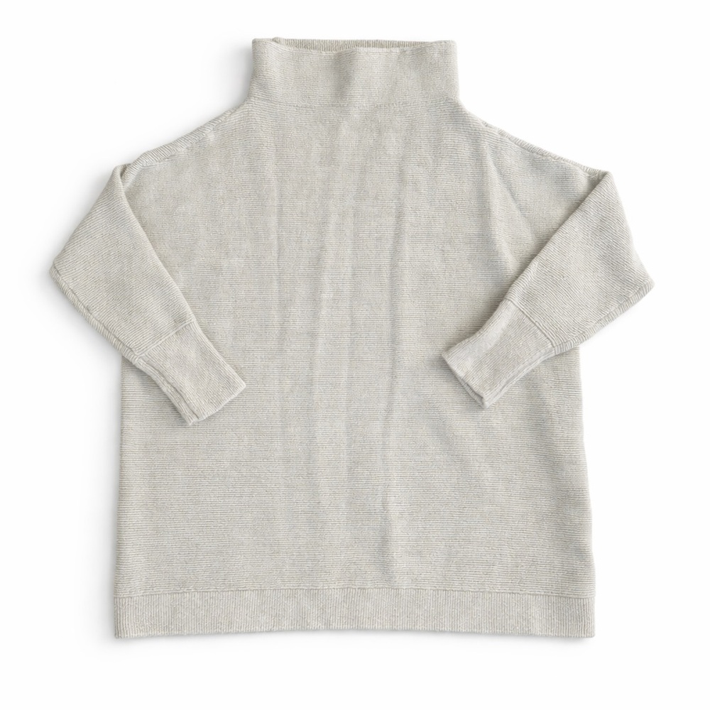 Free People Light Gray Turtleneck Sweater Women’s Size Large Cozy Knit